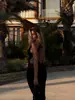 Vestido Longo Preto Customizado com Gola Halter, Decote em V Profundo, Renda Transparente nas Costas, Fenda Alta, para Festa na Praia, Iate ou Evento Noturno