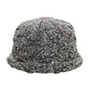 Gorro de ganchillo calado de hilo multicolor de múltiples hebras, gorro de punto retro para mujer de primavera/otoño con borde enrollado, sombrero de punto artístico, casual y transpirable.