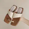 Sandalias Tejidas de Paja Estilo Nuevo 2026 con Diseño Hermoso, Perfectas para Combinar con Vestidos, Sandalias Romanas Tejidas con Tira en el Dedo del Pie y Suela Suave para Uso en Verano al Aire Libre