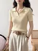 Camiseta de punto de manga corta con cuello polo estilo francés para mujer, estilo verano old money, corte ajustado, hombro formal, top elegante, ligera