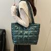 Bolsa para Ropa de Algodón Espacial Otoño e Invierno 2025 Bolsa de Hombro Cruzada de Gran Capacidad Bolsa de Plumas Estilo Coreano Casual Casual Bolsa Grande Mujer