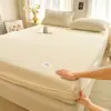 Nueva ropa de cama suave para dormitorio de estudiantes, sábana individual de color liso de terciopelo de leche - serie hogar