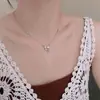 Collar Vintage de Segunda Mano 2025 Modelo Nuevo Cadena para Clavícula Doble Capa con Perlas de Gama Alta Cadena para el Cuello de Lujo Ligero de Verano