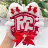 Qizhenkai Pingente de Crachá com Letra Única Tecido Não Tecido Produto Artesanal Suporte para Shows de Celebridades Ornamento Pendurado Refletivo
