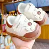 Zapatos nuevos de primavera y otoño para bebés principiantes, zapatos para niñas pequeñas, 1-2 años, suela suave, antideslizantes, estilo de pequeña princesa