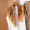 Pañuelo Cuadrado Delgado para el Viaje Diario, Estilo Simple y Elegante para Mujer, Camisa Versátil con Pañuelo de Seda Decorativo Pequeño