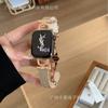 Correa Delgada de Cuero con Estampado de Palma en Forma de D con Hebilla de Mariposa Adecuada para Apple iWatch 11 Generación 10/987Se