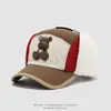 Chapéus de outono e inverno para crianças, tecido de secagem rápida, design de urso 3D, proteção quente para as orelhas, chapéu Lei Feng, boné de beisebol para alunos do ensino fundamental