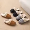 Otoño Invierno Cálido Unisex Pareja Interior Hogar Piso de Madera Asequible Suela Gruesa Felpudo Cálido Pantuflas de Algodón