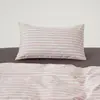 Funda de almohada larga de algodón de fibra larga, color liso estampado, estilo ins escandinavo 2025, nuevo lujo accesible, B&B, individual
