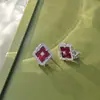 Moda Vintage Brati Aretes de Fritillaria Blanca Natural Hierba de Cuatro Hojas Hebilla de Oreja de Cruz para Mujer Accesorios Estilo Buchia