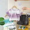2025 Pantalones Cortos Ingleses de Color Degradado Traje de Verano de Dos Piezas para Niños Traje Delgado Nuevo de Moda para Niños de Manga Corta