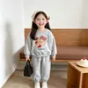 Conjunto para Meninas de Comércio Exterior Estilo Coreano Desenho Animado Laço Novo Manga Longa Gola Redonda Estação Primavera e Outono Mais Vendido Estiloso Fashionável Duas Peças