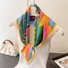 Pañuelo Cuadrado de Imitación Seda con Estampado de Grafiti Abstracto Chal Versátil Bufanda de Cuello de Gama Alta Pañuelo para la Cabeza Pañuelo de Seda Bufanda para Mujer
