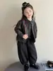 Conjunto estilo coreano Maillard para niñas, conjunto de tres piezas con temática de granja, casual coreano con estampado de leopardo para niñas pequeñas, conjunto de otoño moderno para bebés