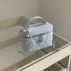 Exquisito bolso pequeño para mujer, nuevo bolso cruzado casual elegante de la primavera 2026, bolso de mano con cadena de patrón de diamantes fresco