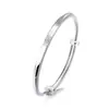 Pulsera de Winnie the Pooh Estilo Ins Simple Nicho Versátil Lujo Ligero Deslizante Ajustable Linda Dulce Celebridad de Internet Elegante