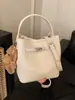 Bolsa de Mão de Luxo para Mulheres, Novo Modelo de Verão 2026, Moda Versátil Exquisita de Nicho, Bolsa Saco de Ombro Transversal