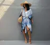 2022 Blusa de Praia Transfronteiriça Chiffon Solta Confortável para o Dia a Dia Tie-dye Estampada com Cadarço Cardigan Protetor Solar Saia de Férias para Mulheres