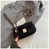 Bolso de cadena con patrón de rombos para mujer, nuevo modelo principios de otoño 2026, bolso de mano pequeño, color liso, moderno para el trabajo y los desplazamientos, bolso de hombro y cruzado