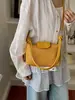 Bolso tejido con patrón transfronterizo para mujer, nuevo bolso tipo cubo de gran capacidad, bolso de hombro versátil y moderno para llevar debajo del brazo