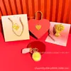 Chaveiro de Biscoito Dourado Puro para Recém-Casados Felizes Buquê de Flores Criativo Conjunto de Presente para Dia dos Namorados e Dia dos Namorados Chinês Atacado Personalizado