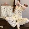 Pijama sencillo de moda de mariposa de verano nuevo de manga corta para mujer, suave, transpirable, ropa para el hogar, tela arrugada, traje de tres piezas al por mayor