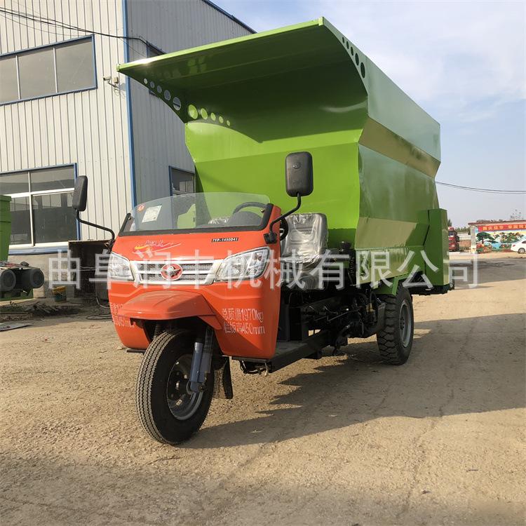 五征撒料车