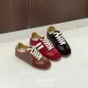 Zapatillas de entrenamiento alemanas retro versátiles de suela gruesa para mujer, nuevo modelo de verano, transpirables, ligeras, zapatillas blancas casuales
