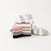 Calcetines de Algodón para Mujer hasta la Mitad de la Pantorrilla con Rayas de Letras, Calcetines Deportivos Antideslizantes y con Agarre para Yoga al Aire Libre de Moda