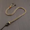 Colgante de Latón Tejido con Microincrustaciones de Espiral de Venta Caliente Directamente de Fábrica para Hombres y Mujeres, Collar con Cordón de Colgante Thangka con un Toque de Alta Gama