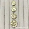 Botones metálicos con volantes en forma de corazón para trajes, abrigos de punto de lana, botones decorativos versátiles y sencillos cosidos a mano
