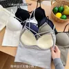 Nueva Camisola Sexy Ajustada con Tirantes Cruzados y Sujetador Incorporado Engrosado, Top Tubo para Usar como Exterior, Lencería Hermosa de Espalda para Mujeres