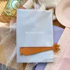 Producto de Bienestar: Puntos Pequeños de 0.2 cm, Espaciado de 1.3 cm, Tela Estampada Digitalmente de 40 Unidades, Coreano