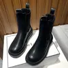 Botas de plataforma ajustadas de moda para mujer, botines de moda estilo británico nuevos, versátiles y elegantes, colección 2026, fáciles de poner, estilo coreano
