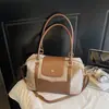 Bolsa de mano estilo retro de gran capacidad para mujer, perfecta para otoño, con un diseño simple, elegante, ligero y casual, adecuada para ir al trabajo y el uso diario, se puede llevar como bolso de hombro o bolso cruzado