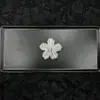 Celebridad de Internet Popular Cadena de Flor de Cuentas Tejida a Mano Flor para Zapato Moda Belleza Hebilla de Zapato de Industria Pesada Adaptada a Zapatos con Agujeros Accesorios DIY