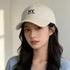 Gorra de Béisbol Bordada con Letras Estilo Coreano para Hombres y Mujeres, Nueva Moda Casual Versátil con Visera Amplia y Corona Suave para Cabezas Grandes, Hace que la Cara Parezca Más Pequeña Tendencia