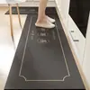 Alfombrillas de Cocina Estilo Lujo Ligero de Gama Alta, Fáciles de Mantener, Absorbentes de Agua, Antideslizantes, Juego de Dos Piezas, Alfombrillas de Piso de Tierra de Diatomeas, Suministro Directo del Fabricante