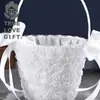 Cesta estilo americano novios romántica boda sueño mariposa flor flores infantiles ceremonia de boda cesta de flores hecha a mano