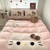 Conjunto fofo de quatro peças de veludo de leite rosa com estampa de leopardo para o inverno, com lençol e capa de edredom de fleece de coral, conjunto de cama de desenho animado