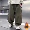 Pantalones de Peluche para Niños Pantalones de Trabajo para Niños Otoño Invierno 2026 Nuevo Estilo Coreano Streetwear Ropa para Niños Pequeños Pantalones Casuales de Invierno
