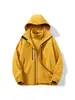 Jaqueta masculina quente com capuz, jaqueta impermeável para atividades ao ar livre na primavera e outono, casaco esportivo casual folgado com design color-blocking