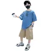Traje de Verão para Crianças e Meninos 2025 Novo Esportivo Casual Infantil Letra Camiseta de Manga Curta Conjunto de Duas Peças Bonito 6