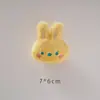 Pulseira Fofa Boneca Coelho Desenho Animado Pelúcia Acessórios para Roupa Boneca Recheada 3D Broche Acessório Pinos