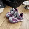 Zapatos deportivos para niños y bebés, nuevos modelos otoño 2026, zapatos casuales deportivos de cuero para niños, zapatillas para correr para niñas, modernos