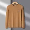 Camiseta de Manga Comprida Masculina Primavera e Outono Nova Simples Casual Top Gola Redonda Estampada Versátil Tendência Camisa Base Suéter