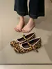 Edición Piel de Cordero~2026 Nuevo Estilo Gamuza Estampado Leopardo Bloque de Color Moño Zapatos de Salón Mary Janes Franceses con Tacón Oculto para Mujer