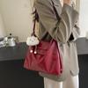 Bolso Rojo de Estilo Occidental de Gran Capacidad para Mujer 2024 Nueva Moda Mochila para Viaje al Trabajo Bolso de Hombro Tipo Cubo
