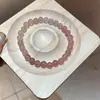Colar de Cristal com Contas Doces Rosa, Corrente de Clavícula Levemente Luxuosa e de Alta Qualidade, Colar Moderno, Fresco e Versátil para Mulheres